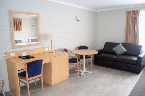 Bathurst Motor Inn - Surfers Paradise Gold Coast 9