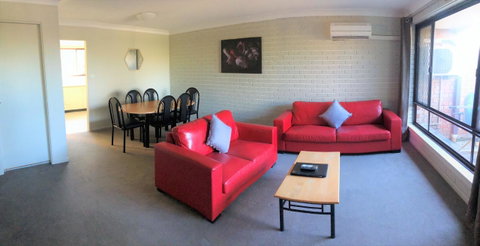Bathurst Motor Inn - Surfers Paradise Gold Coast 4