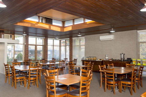 Bathurst Motor Inn - Surfers Paradise Gold Coast 27