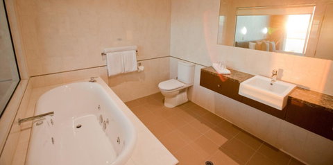 Port Lincoln Hotel - Surfers Paradise Gold Coast 7