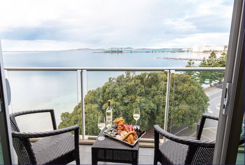 Port Lincoln Hotel - Surfers Paradise Gold Coast 13
