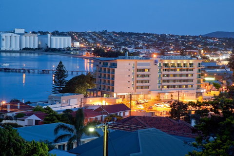Port Lincoln Hotel - Surfers Paradise Gold Coast 41