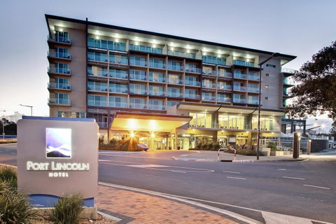 Port Lincoln Hotel - Surfers Paradise Gold Coast 16