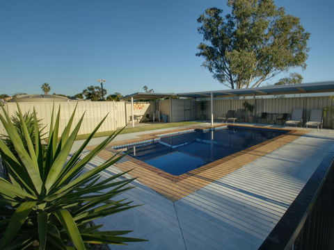 DBJ Holiday Units - Surfers Paradise Gold Coast 2