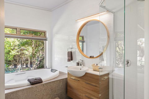 Adelaide Hills Retreats - Surfers Paradise Gold Coast 15