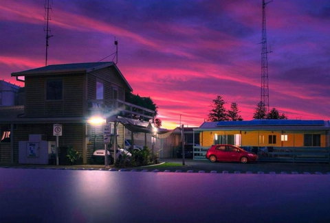 Wallaroo Beachfront Tourist Park - Surfers Paradise Gold Coast 1