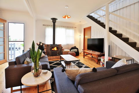 Hudson Bay @ Basin View-Pet Friendly-15 Mins To Hyams Beach - Surfers Paradise Gold Coast 0