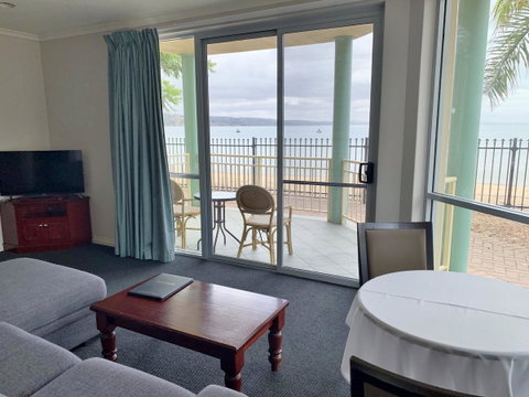 Hilton Beachfront Motel - Surfers Paradise Gold Coast 3
