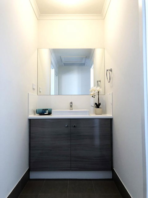 Villa Canto - Surfers Paradise Gold Coast 9