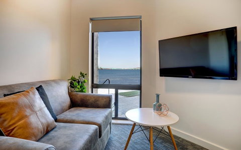 Limani Motel - Surfers Paradise Gold Coast 6