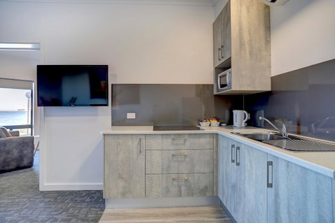 Limani Motel - Surfers Paradise Gold Coast 1