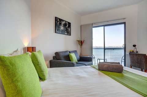 Limani Motel - Surfers Paradise Gold Coast 23