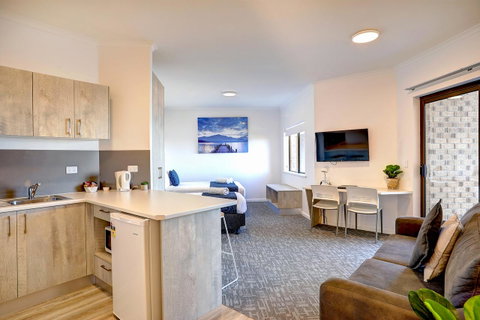 Limani Motel - Surfers Paradise Gold Coast 35