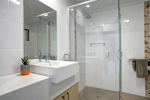 Limani Motel - Surfers Paradise Gold Coast 3