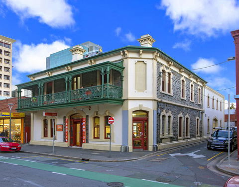 Tequila Sunrise Hostel Adelaide - Surfers Paradise Gold Coast 0