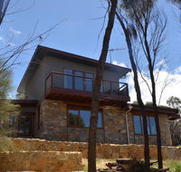 Of Stone and Wood Guesthouse - Surfers Paradise Gold Coast