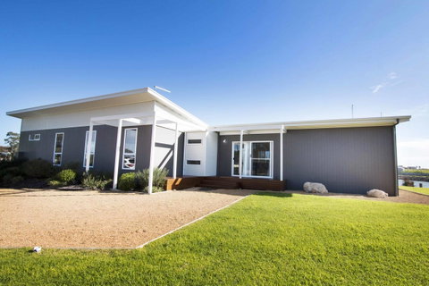 Villa Serra - Surfers Paradise Gold Coast 0