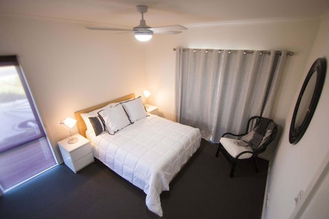 Villa Serra - Surfers Paradise Gold Coast 8