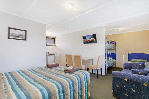 The Ocean Crest - Surfers Paradise Gold Coast 13