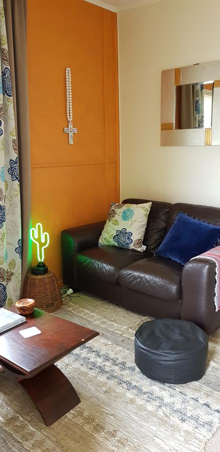 Sinclair Cottage - Surfers Paradise Gold Coast 9