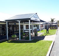 Meningie's Waterfront Motel - Surfers Paradise Gold Coast