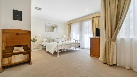 GOUGER 265 - Surfers Paradise Gold Coast 12