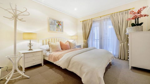 GOUGER 265 - Surfers Paradise Gold Coast 9