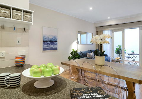 GOUGER 265 - Surfers Paradise Gold Coast 13