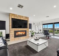 KENNEDY EXECUTIVE TOWNHOUSE - Surfers Paradise Gold Coast