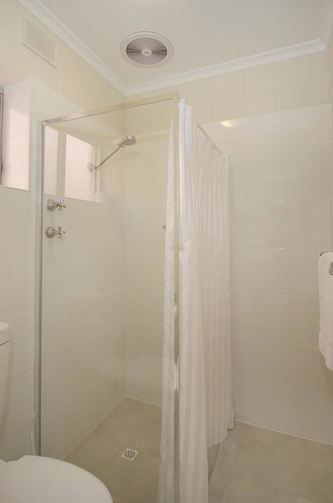 Victor Harbor City Inn - Surfers Paradise Gold Coast 25