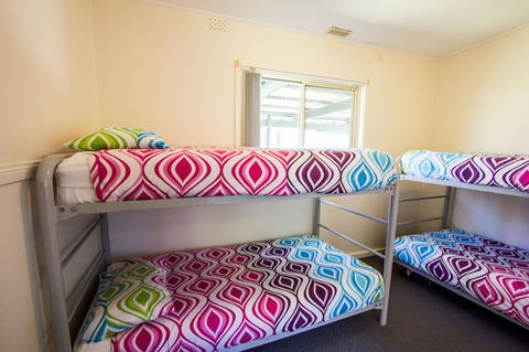 The Retreat Port Stephens - Surfers Paradise Gold Coast 10