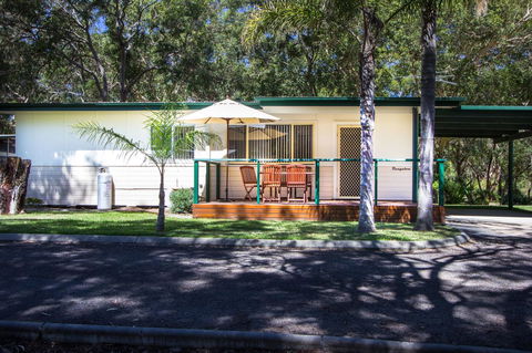 The Retreat Port Stephens - Surfers Paradise Gold Coast 12