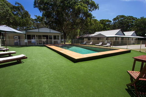 The Retreat Port Stephens - Surfers Paradise Gold Coast 7