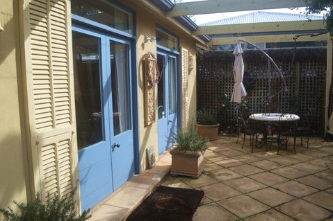 Athelney Cottage Bed And Breakfast - Surfers Paradise Gold Coast 2