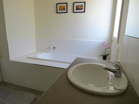 38 Wright Tce Encounter Bay - Surfers Paradise Gold Coast 16