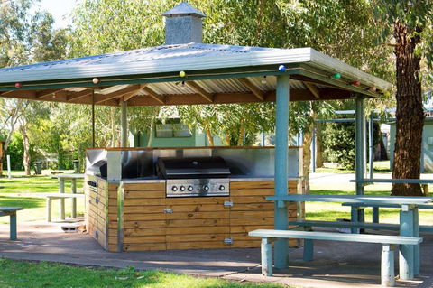 Kalganyi Holiday Park - Surfers Paradise Gold Coast 1