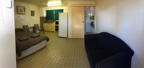 A1Cabins - Surfers Paradise Gold Coast 3