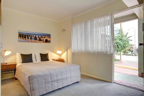 Navigators Motel & Diner - Surfers Paradise Gold Coast 11