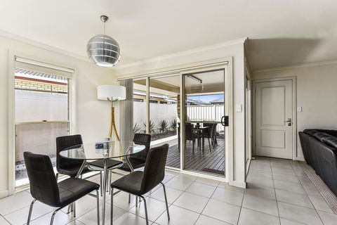 City Fringe Apartment - Surfers Paradise Gold Coast 6