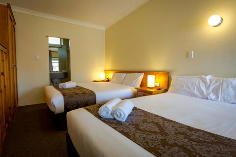 Abcot Inn - Surfers Paradise Gold Coast 18