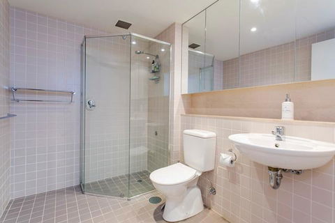 Glenelg Holiday Apartments-Pier - Surfers Paradise Gold Coast 5