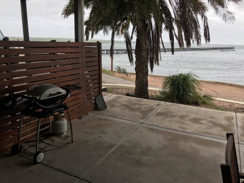 Beachside & Jetty View Apartment 6 - Captain\'s Apt - Surfers Paradise Gold Coast 26