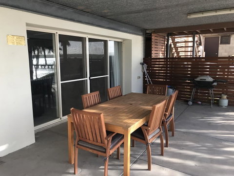 Beachside & Jetty View Apartment 6 - Captain\'s Apt - Surfers Paradise Gold Coast 38