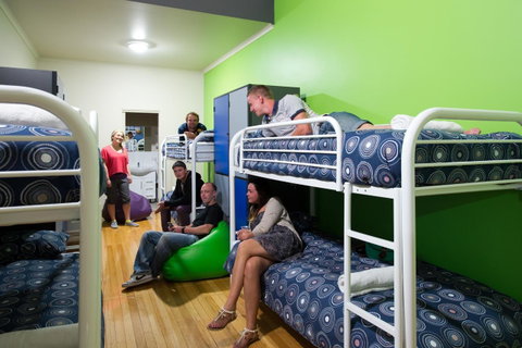 Port Lincoln Studio Apartments - Surfers Paradise Gold Coast 33