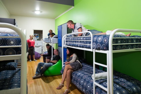 Port Lincoln Studio Apartments - Surfers Paradise Gold Coast 21