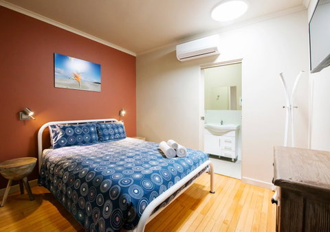 Port Lincoln Studio Apartments - Surfers Paradise Gold Coast 18