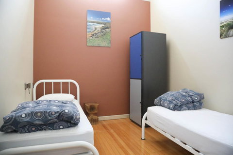 Port Lincoln Studio Apartments - Surfers Paradise Gold Coast 38