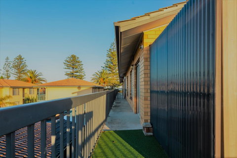 Henley Beach South, Amazing Views, Huge Private Balcony! - Surfers Paradise Gold Coast 19