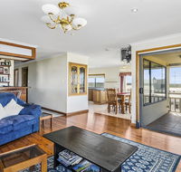 Rocks Retreat House with Sea Views - Surfers Paradise Gold Coast