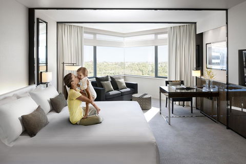 Crown Metropol Perth - Surfers Paradise Gold Coast 12
